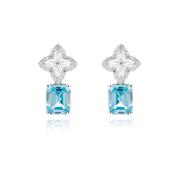 Four-Leaf Clover Emerald Cut Earrings Plated in 18K Gold